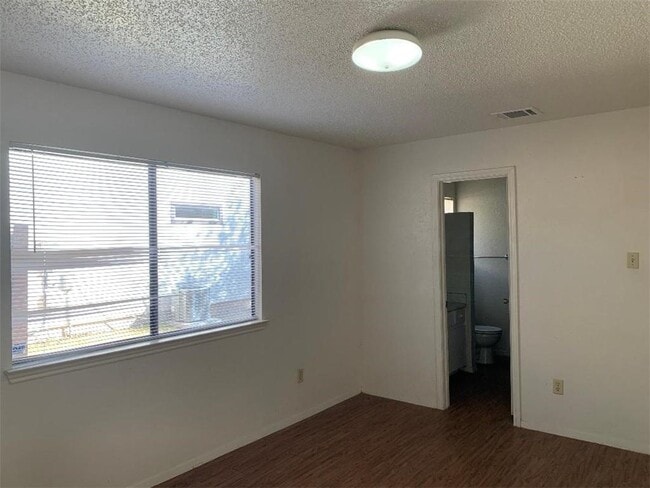 Building Photo - 11612 Hidden Quail Dr