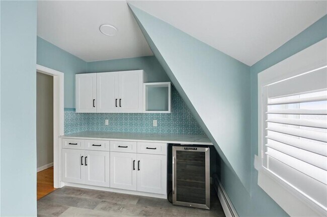 Building Photo - 450 Ocean Rd