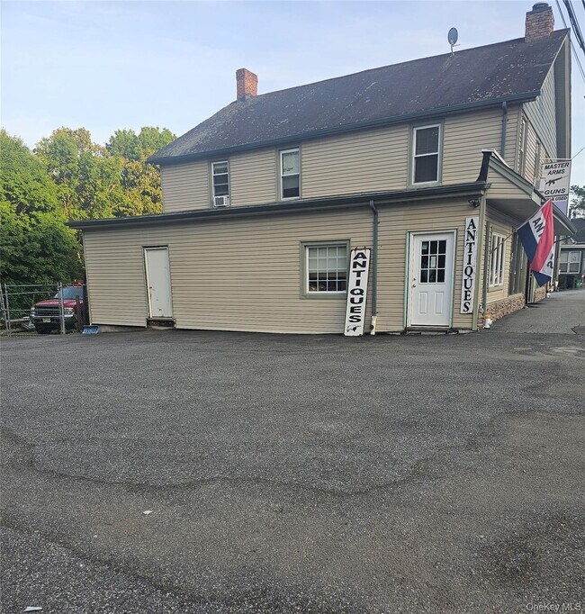 Building Photo - 160 Orange Turnpike
