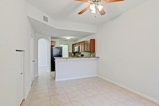 Building Photo - 6515 Diamond Springs Terrace