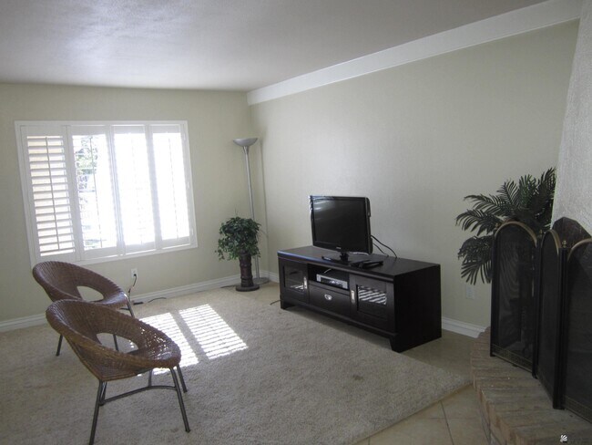 Building Photo - 2240 S Elks Ln