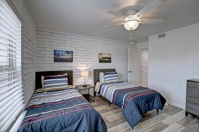 Building Photo - 1421 Eleventh St