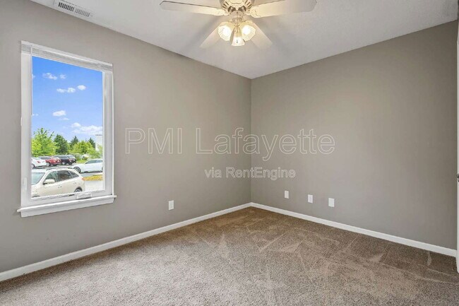 Building Photo - 3526 Bethel Dr