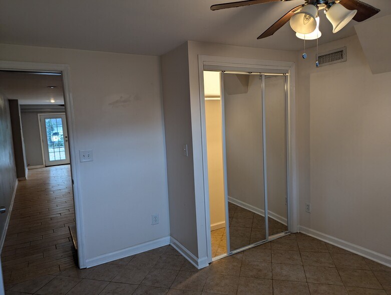 Building Photo - 997A Dozier Pl