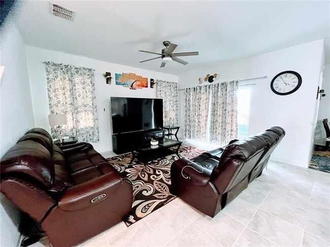 Building Photo - 11498 Rhyme Ave