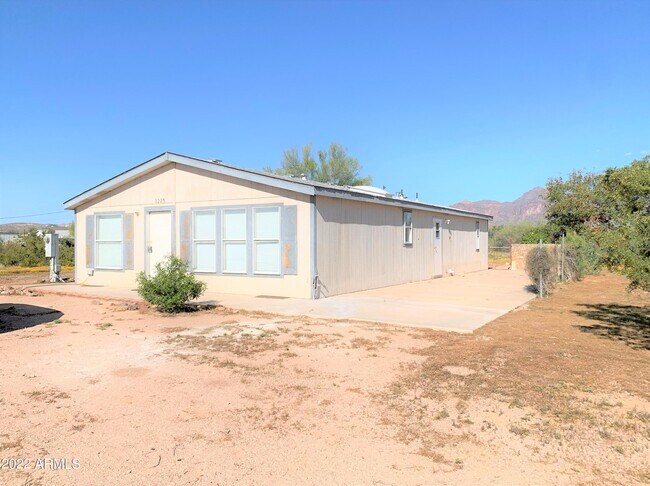 Primary Photo - 1225 N San Marcos Dr