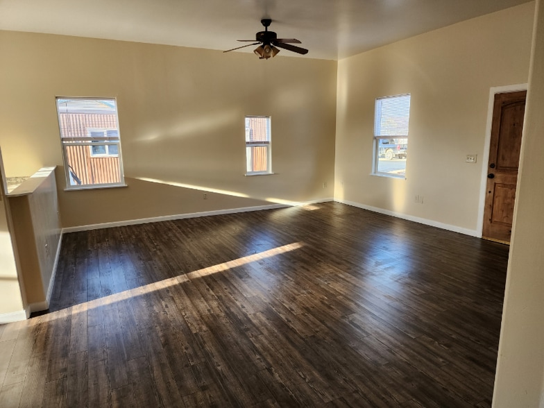 Building Photo - 121 Green St