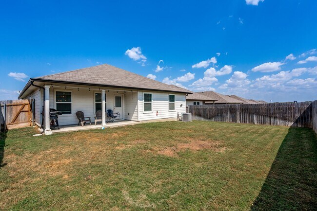 Building Photo - 816 Indigo Wy