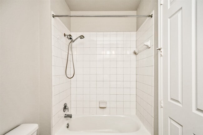 Building Photo - 18225 Crystal Knoll Dr