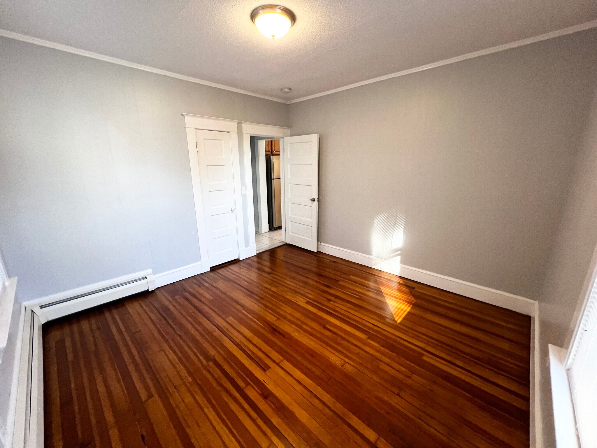 Building Photo - 532 High St