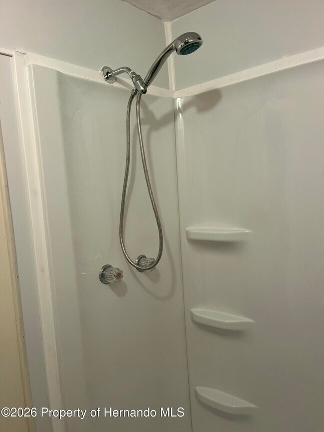 Building Photo - 15466 Brookridge Blvd