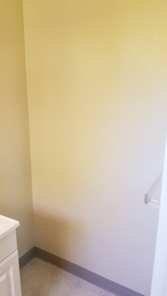 Building Photo - 1741 Lahoud Dr