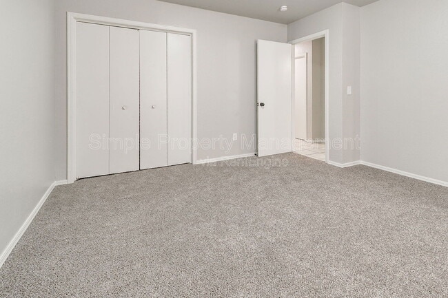 Building Photo - 129 SE 42nd St