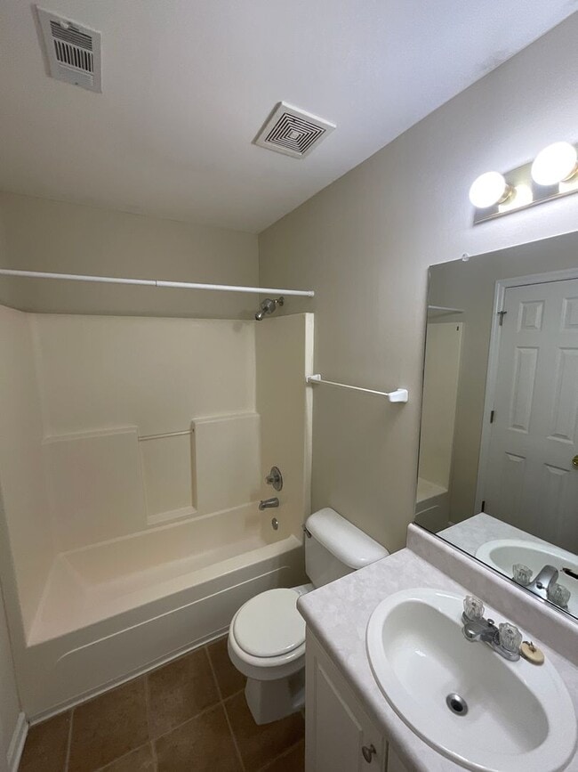 Building Photo - 413 Northrop Pl