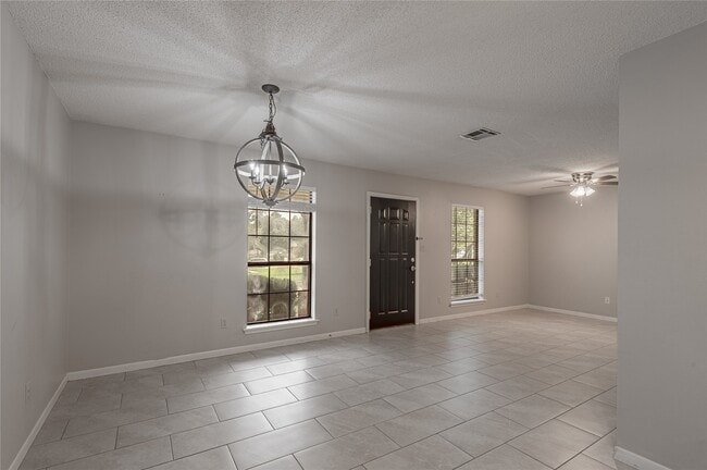 Building Photo - 3011 Sand Dr