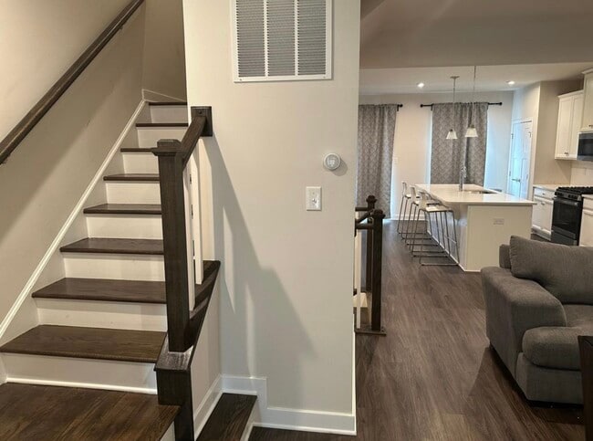 Building Photo - 6 Kohlmyer Dr