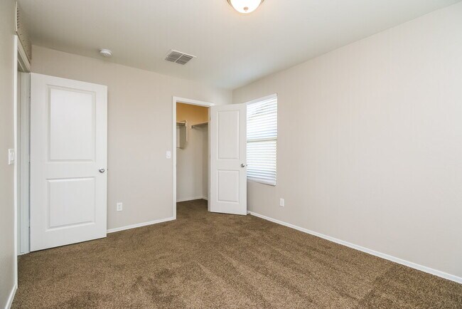 Building Photo - 6921 E Peralta Cir