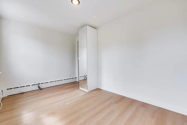 Building Photo - 608 Palisade Ave