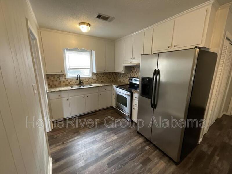 Building Photo - 613 Durward Dr
