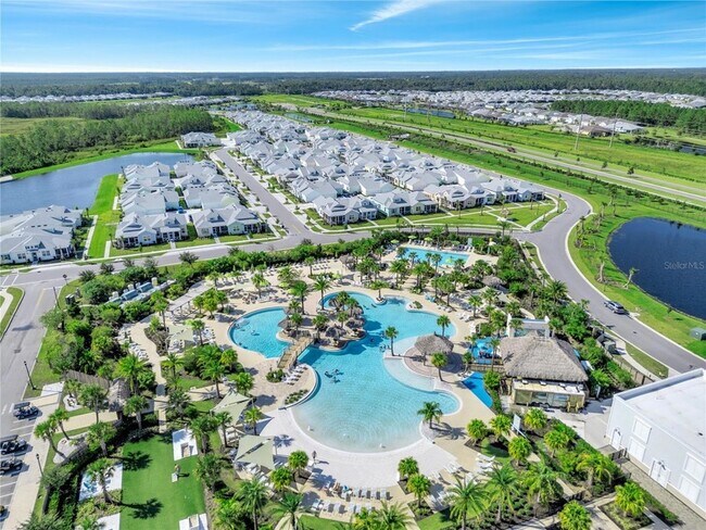 Building Photo - 879 Margaritaville Ave