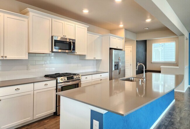 Building Photo - 4 Bedroom Home in Marysville Available Now!