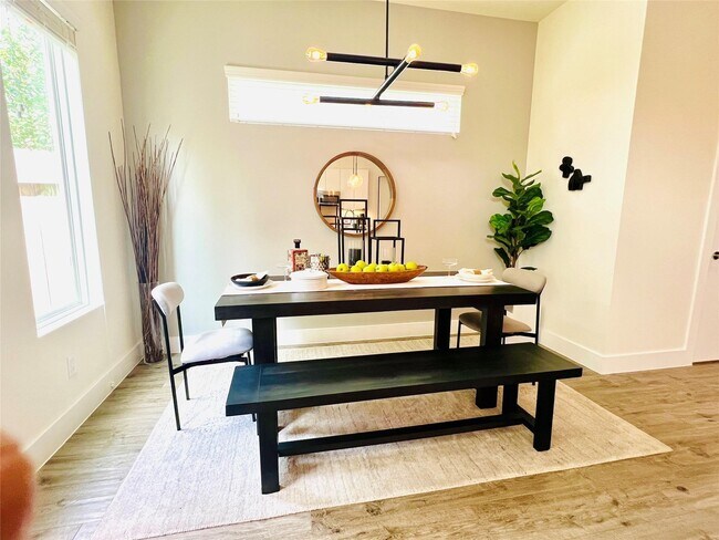 Building Photo - 2223 Padron Pl