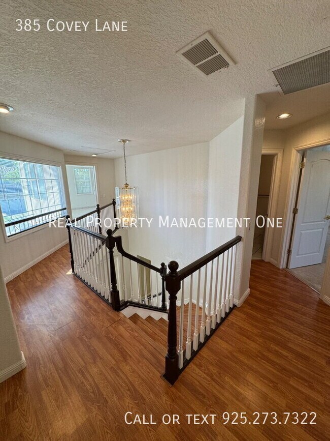 Building Photo - 385 Covey Ln