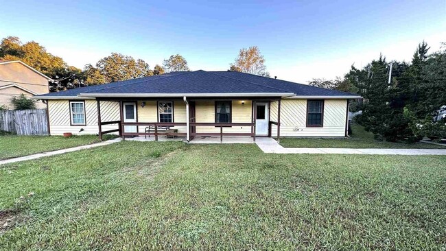Building Photo - 6053 Royal Port Ct
