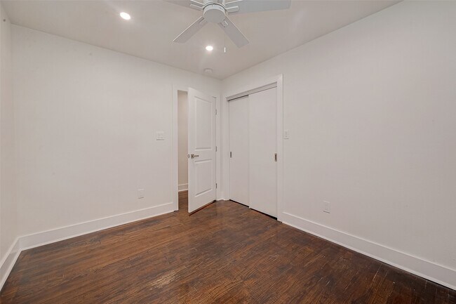 Building Photo - 5703 Belmark St