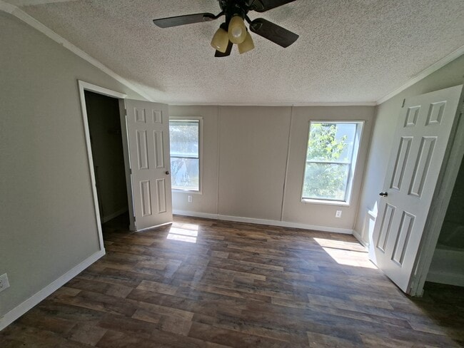 Building Photo - 292 Pittsburg Landing