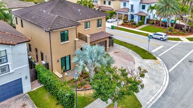 Building Photo - 10420 SW 229th Ln