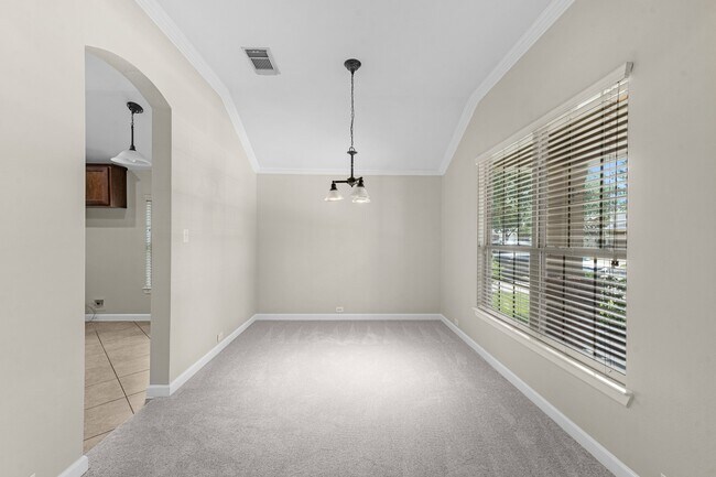 Building Photo - 4014 Pinecrest Hollow