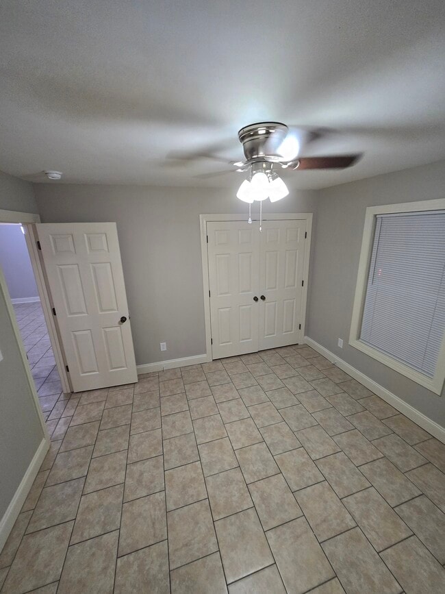 Building Photo - 1405 Allies Ct