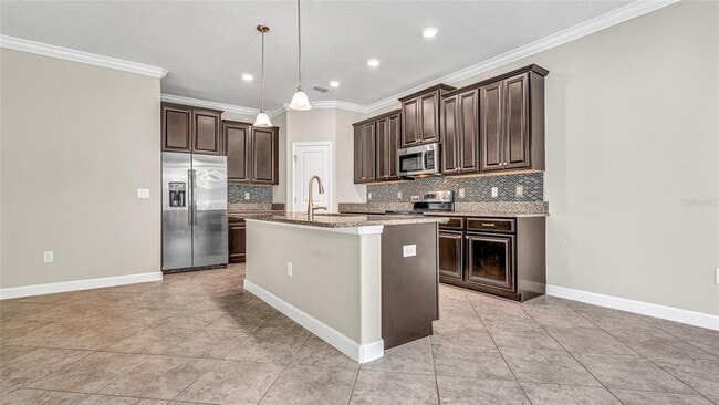 Building Photo - 1695 Ludington Ave