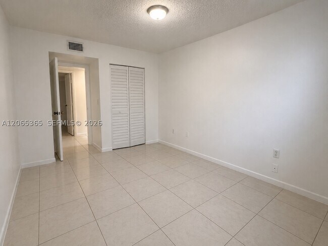 Building Photo - 4384 NW 9th Ave