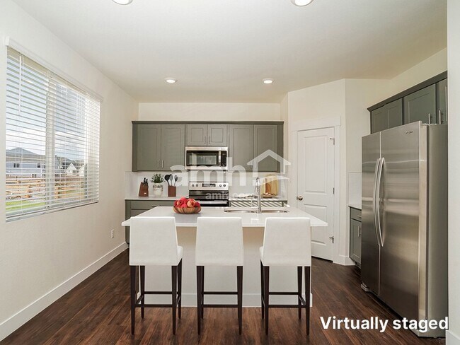 Building Photo - 3975 Ryedale Wy