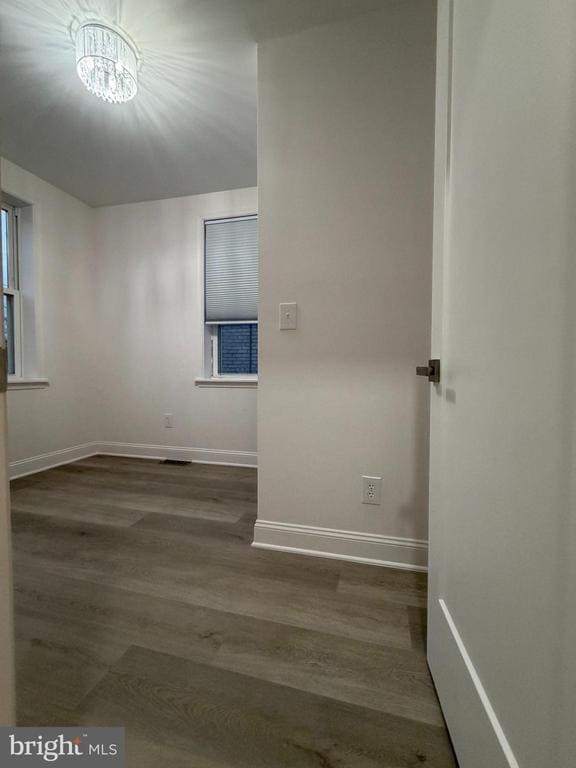 Building Photo - 726 Roxboro Pl NW