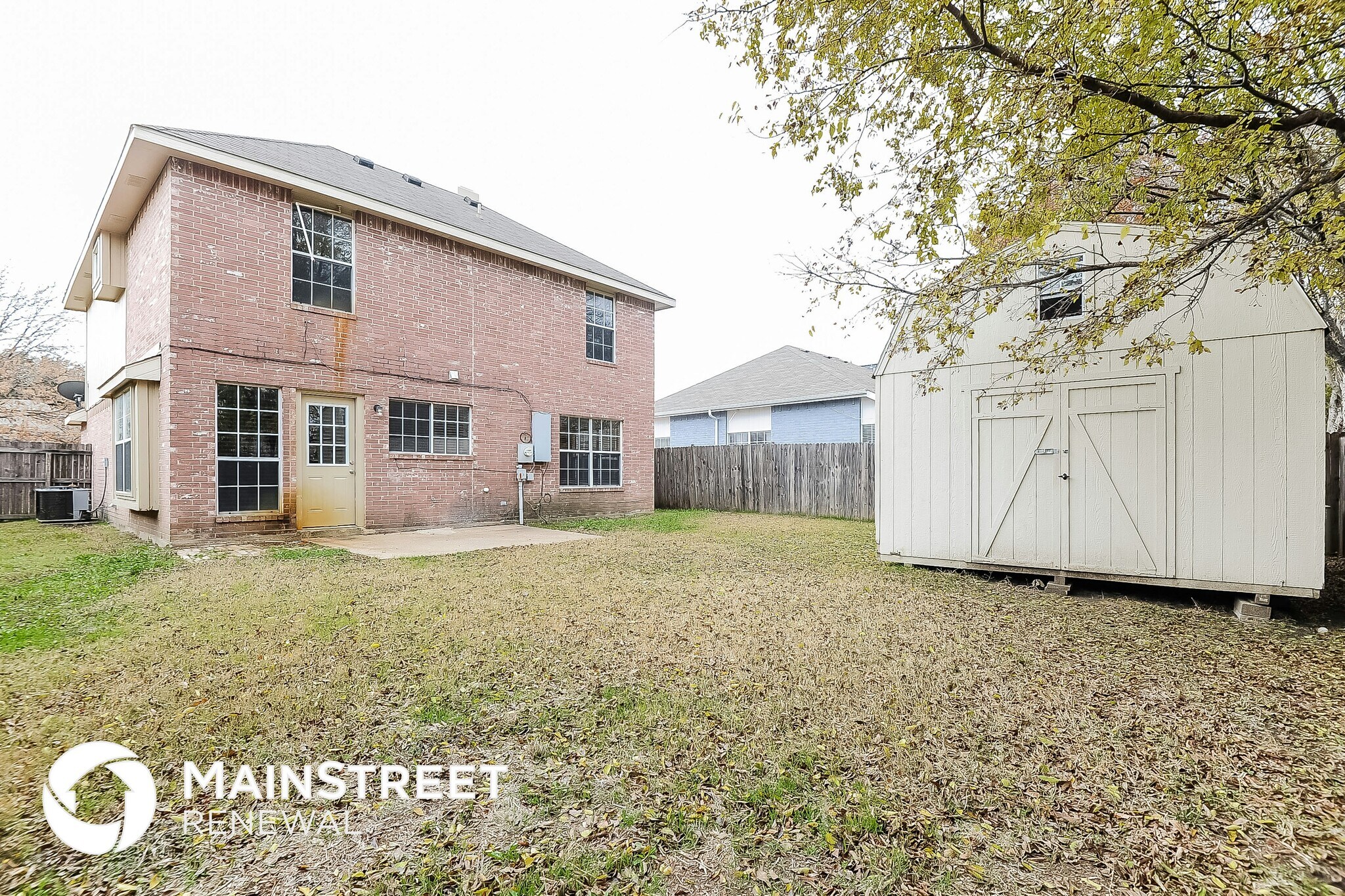 Building Photo - 2411 Bennington Dr