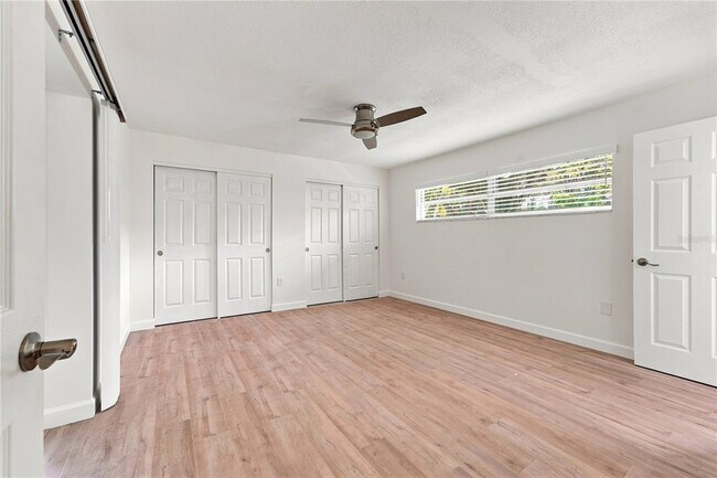 Building Photo - 2855 Dueby St