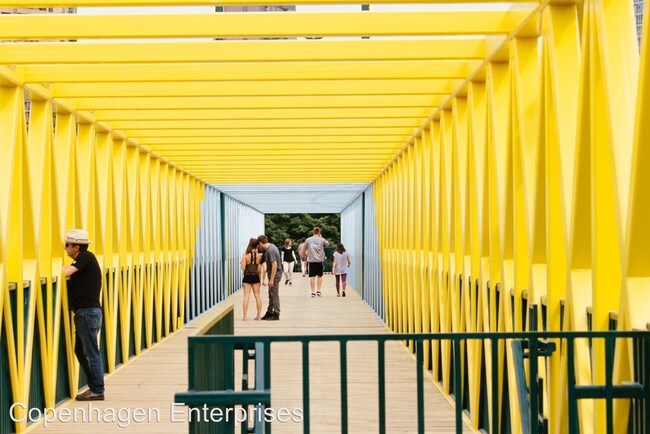 Building Photo - 1912 Clinton Ave