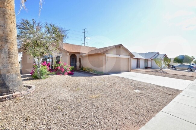 Building Photo - 6337 Covina Rd