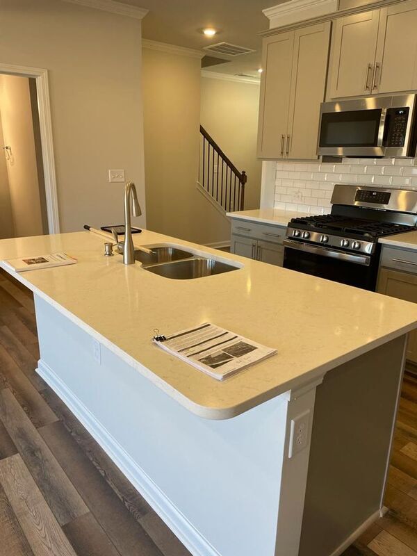 Building Photo - 5019 Arkose Dr