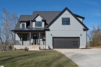 Building Photo - 109 Horseshoe Bend Rd