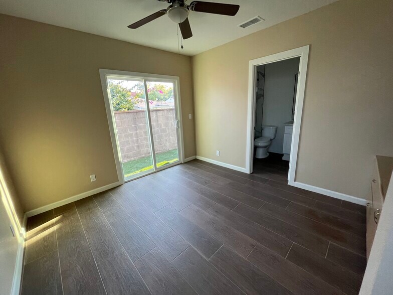 Building Photo - 13836 Cohasset St