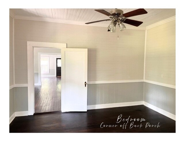 Building Photo - 208 Bartlett St