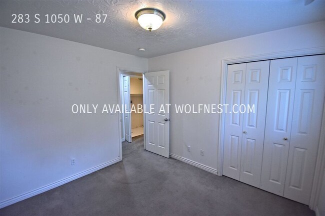 Building Photo - Fantastic 3 Bed Provo Condo! No Deposit Op...