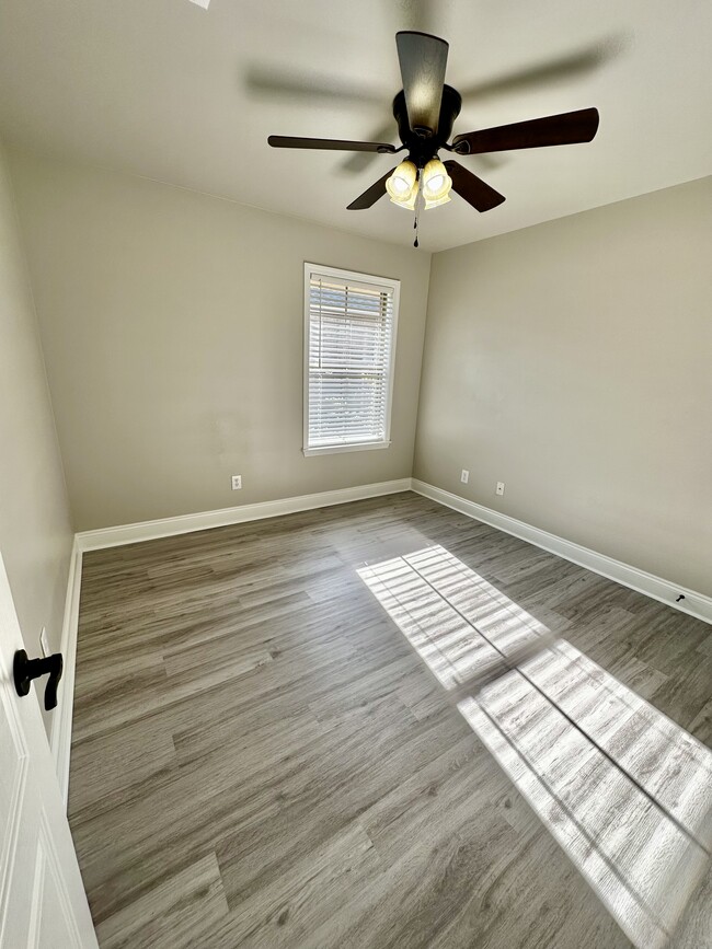 Building Photo - 8022 Brookside Ln