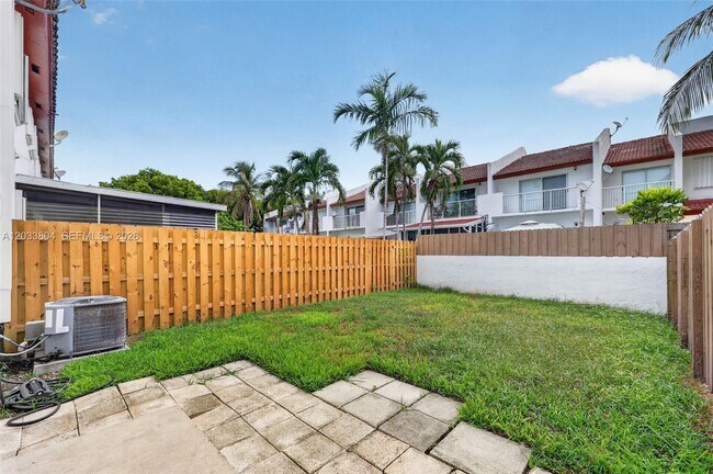 Building Photo - 20759 SW 83rd Ave