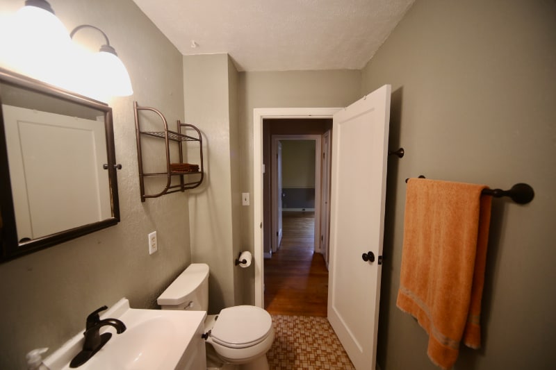 Building Photo - 10404 W Manor Park Dr