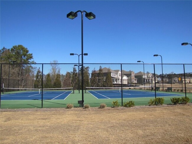 Building Photo - 462 Spring View Dr